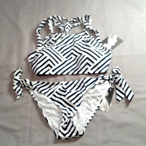 Bathing Suit Marilyn Monroe Swimwear TWO Piece BIKINI BLACK WHITE NEW LARGE - Picture 1 of 10